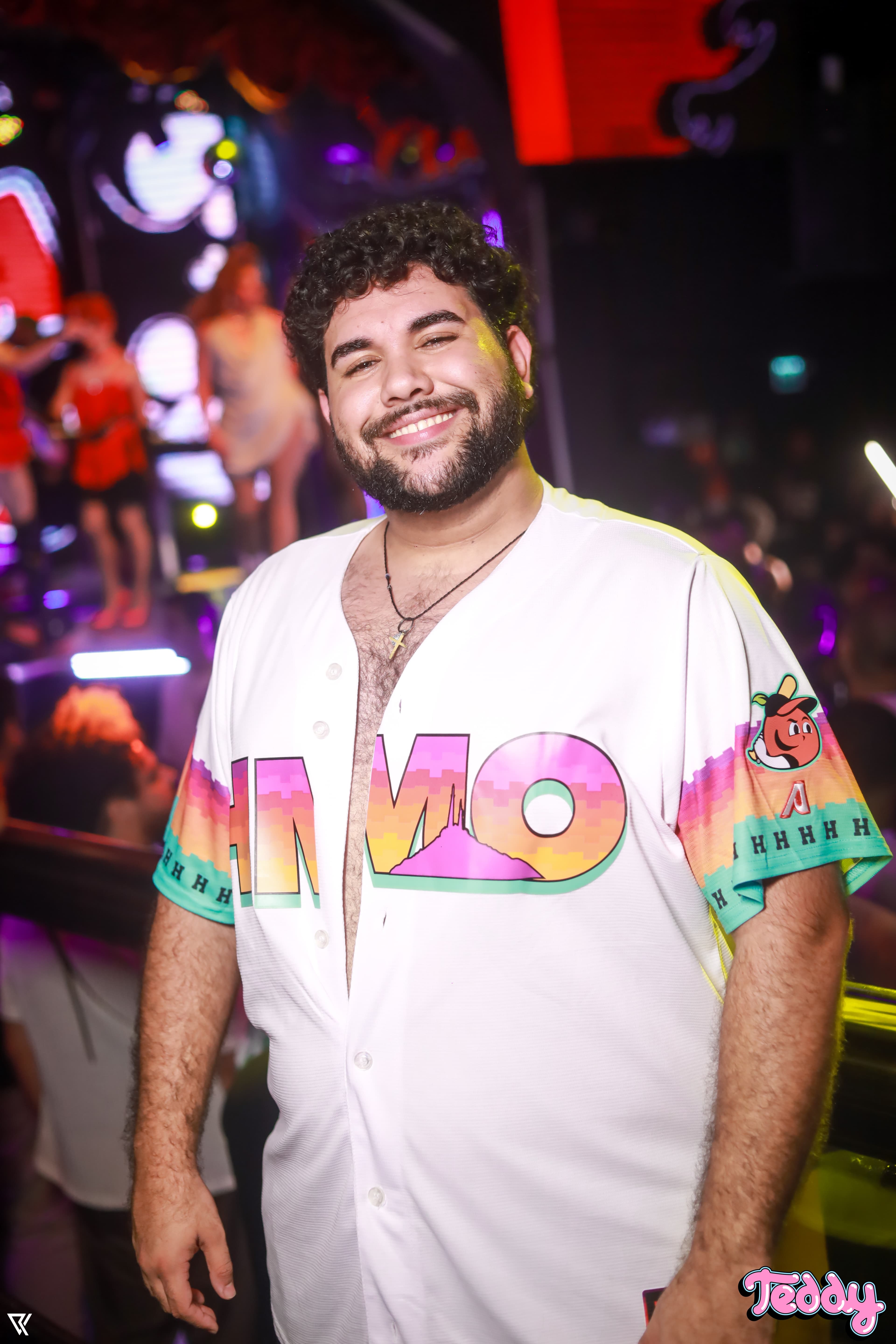 Foto em destaque — TEDDY LATINA